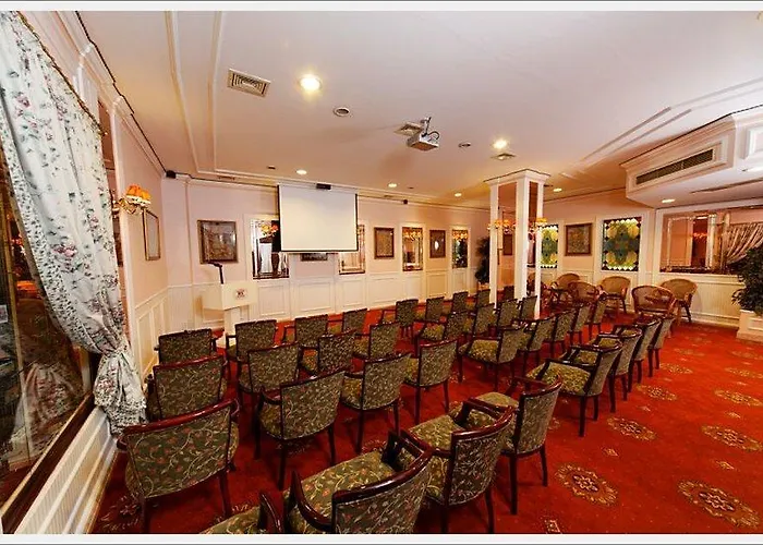 מלון Yigitalp 4*